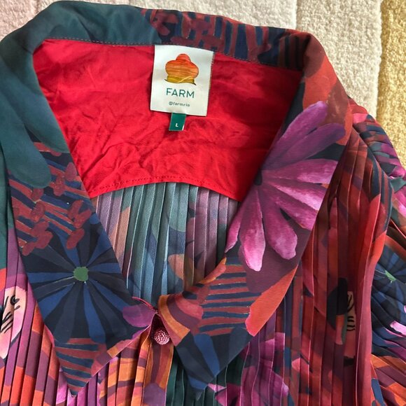 Farm Rio Pleated Button Down Blouse - Picture 2 of 3